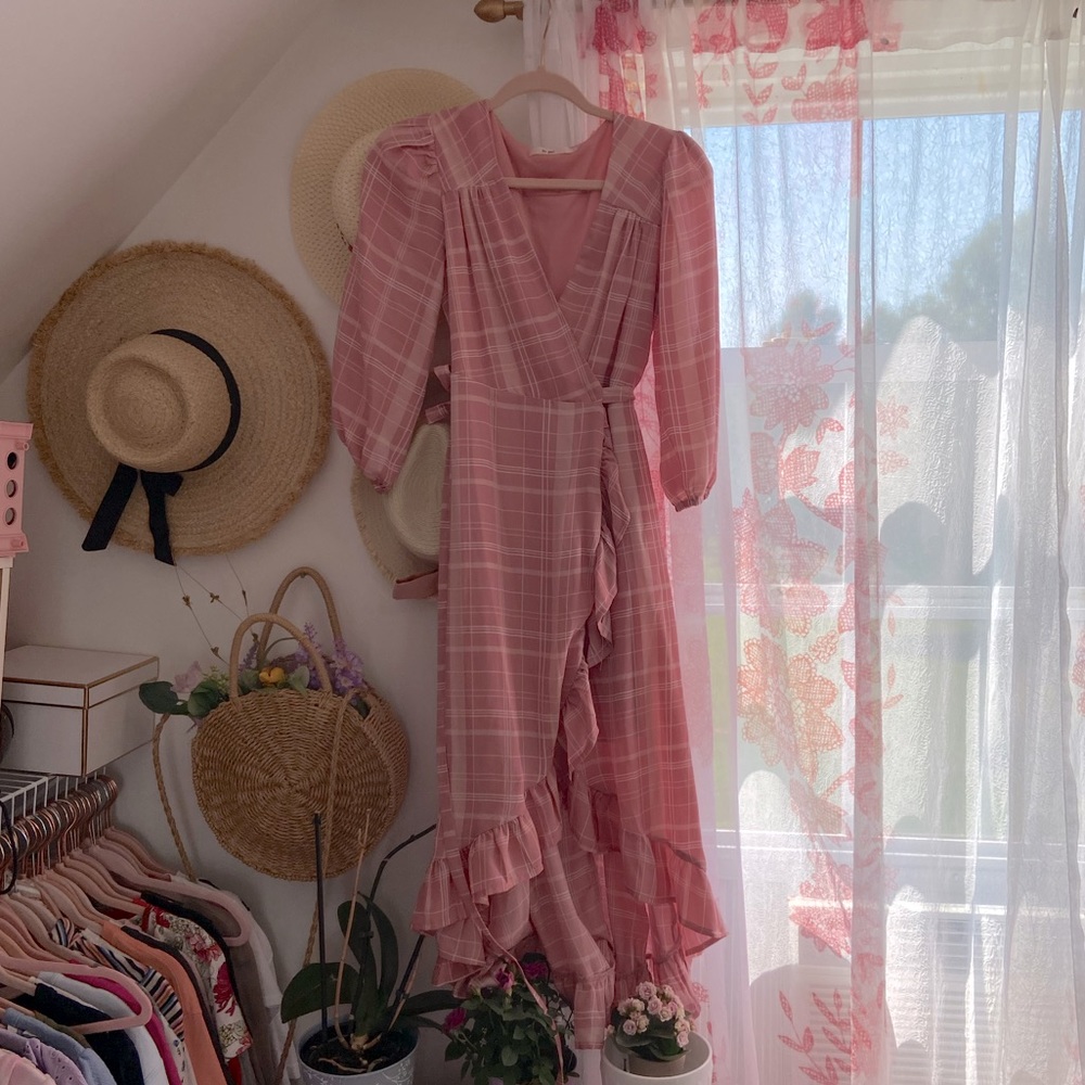 Boutique pink plaid wrap dress with ruffles